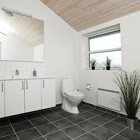 6 Person In Hirtshals-by Traum *